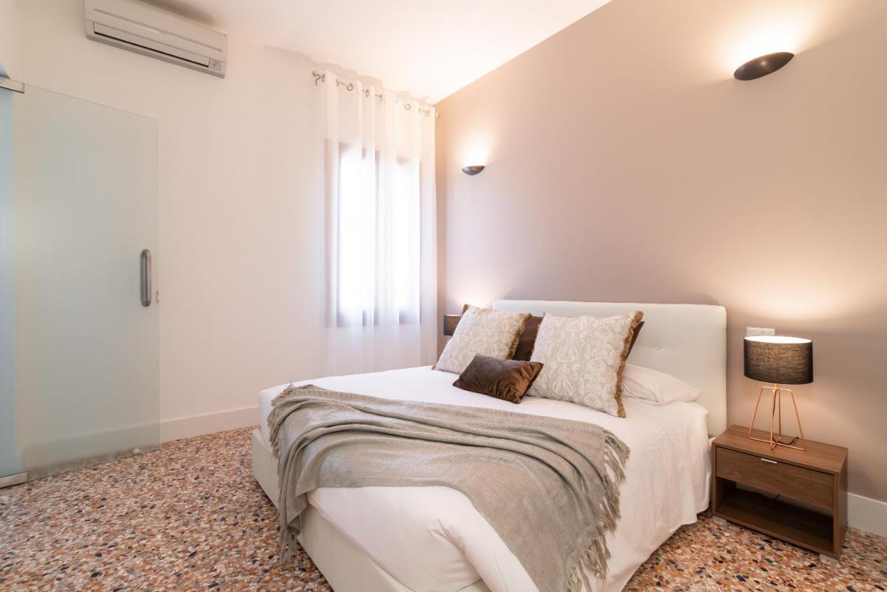 Casanova Deluxe Apartment By Wonderful Italy Veneţia Exterior foto