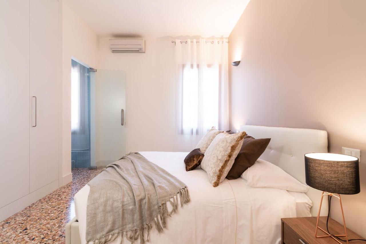 Casanova Deluxe Apartment By Wonderful Italy Veneţia Exterior foto